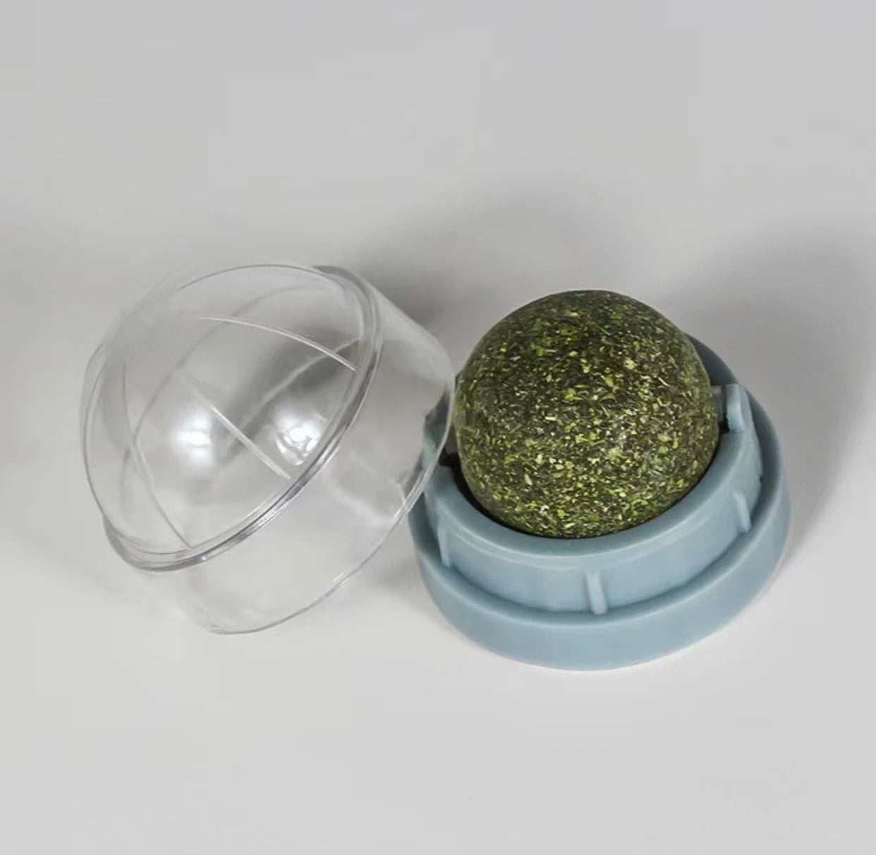 Natural Cat Mint Toy Pet Spinning Ball Cat Mint Sugar Grass Licking Cat Snacks Clean Teeth, Promote Gastrointestinal Digestion